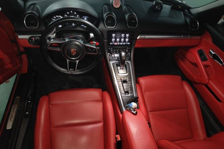 Used Porsche 718 2016 Boxster 2.0T Center Console