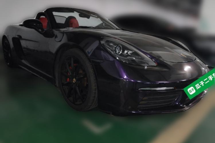 Used Porsche 718 2016 Boxster 2.0T Front Right 45 Deg