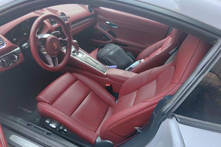 Used Porsche 718 2016 Cayman 2.0T Left Front Seat