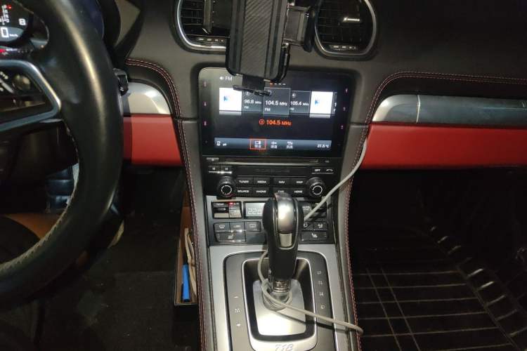 Used Porsche 718 2016 Cayman 2.0T Audio And AC Panel