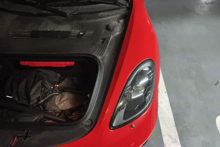 Used Porsche 718 2016 Cayman 2.0T Engine Bay Left