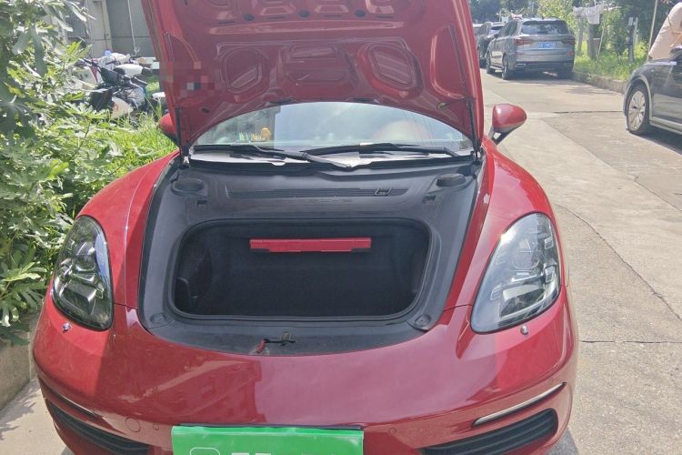 Used Porsche 718  Engine Bay Left