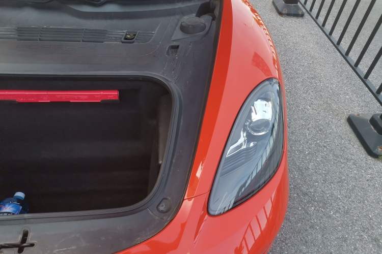 Used Porsche 718 2016 Boxster 2.0T Engine Bay Left