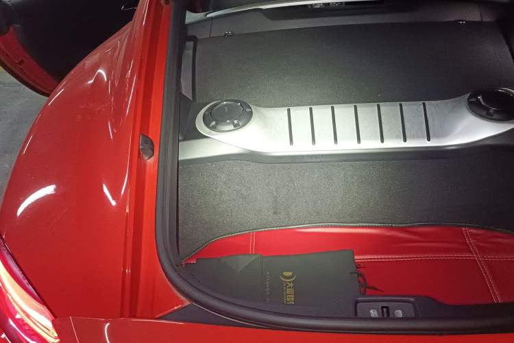 Used Porsche 718 2016 Cayman 2.0T Engine Bay Right