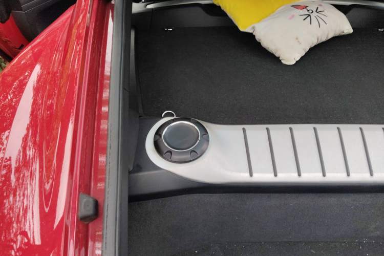 Used Porsche 718 2016 Cayman 2.0T Engine Bay Right