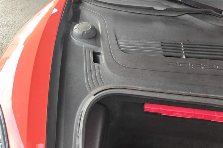 Used Porsche 718 2016 Cayman 2.0T Engine Bay Right