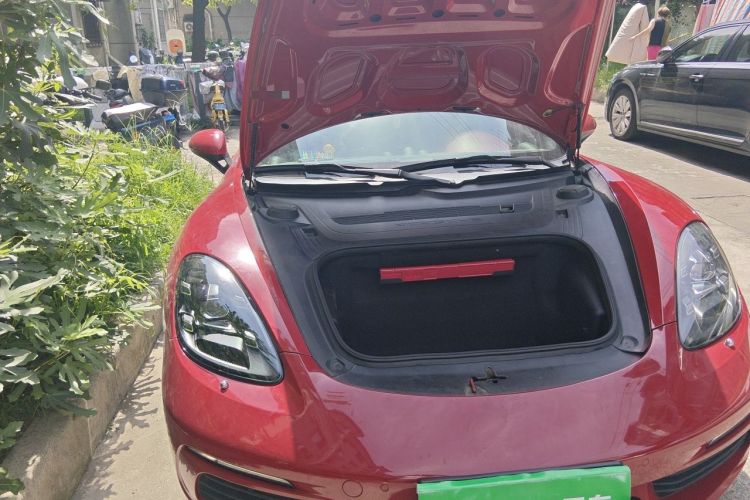 Used Porsche 718  Engine Bay Right