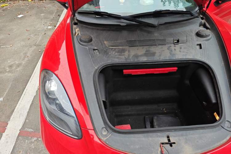 Used Porsche 718 2016 Cayman 2.0T Engine Bay Right