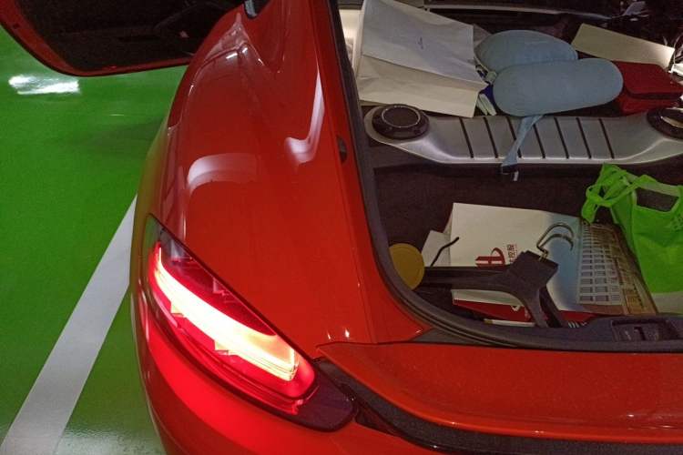Used Porsche 718 2016 Cayman 2.0T Engine Bay Right
