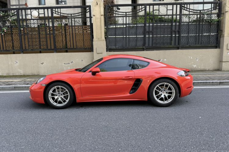 Used Porsche 718 2016 Cayman 2.0T Exterior 3