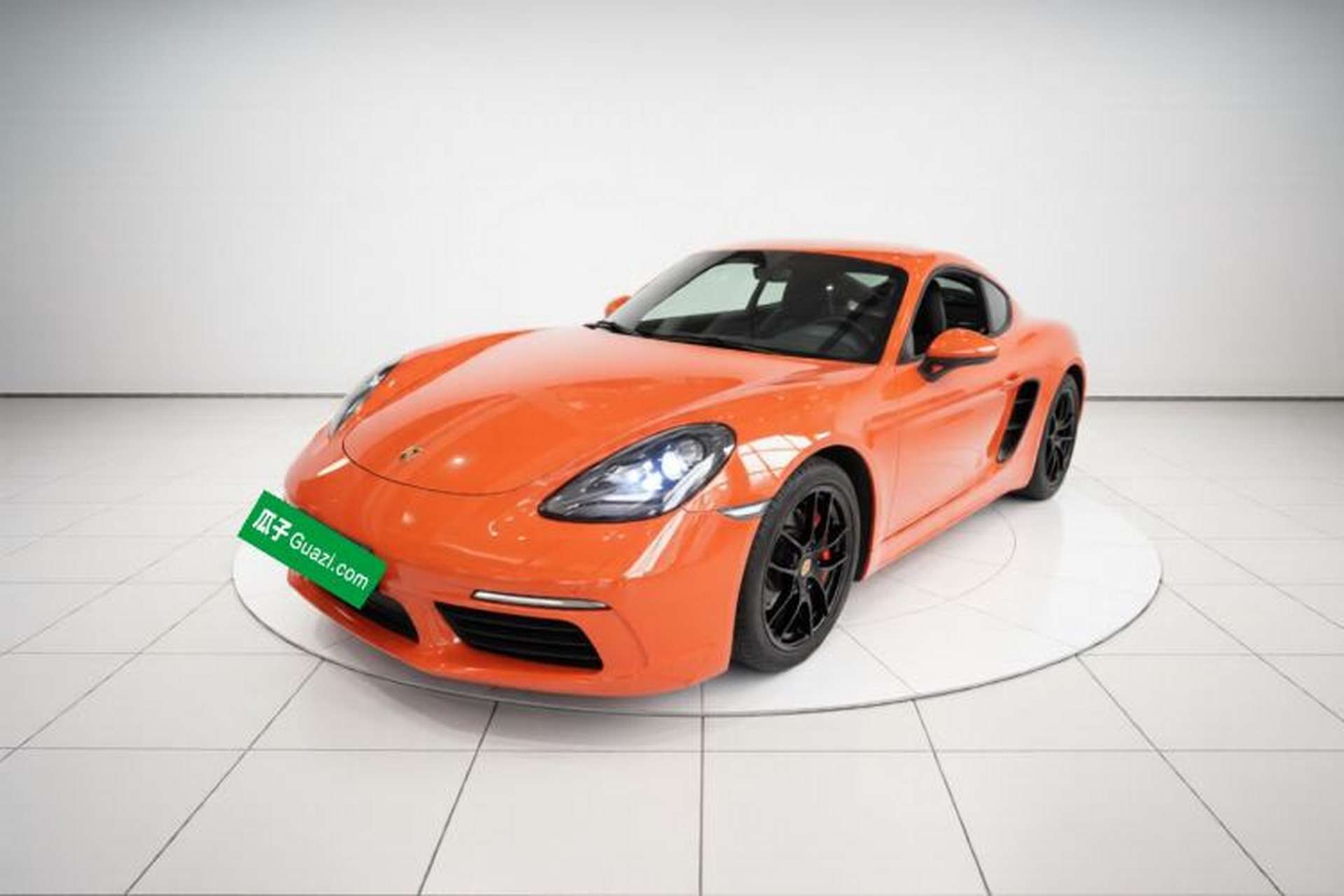 Used Porsche 718 2016 Cayman 2.0T Front Left 45 Deg