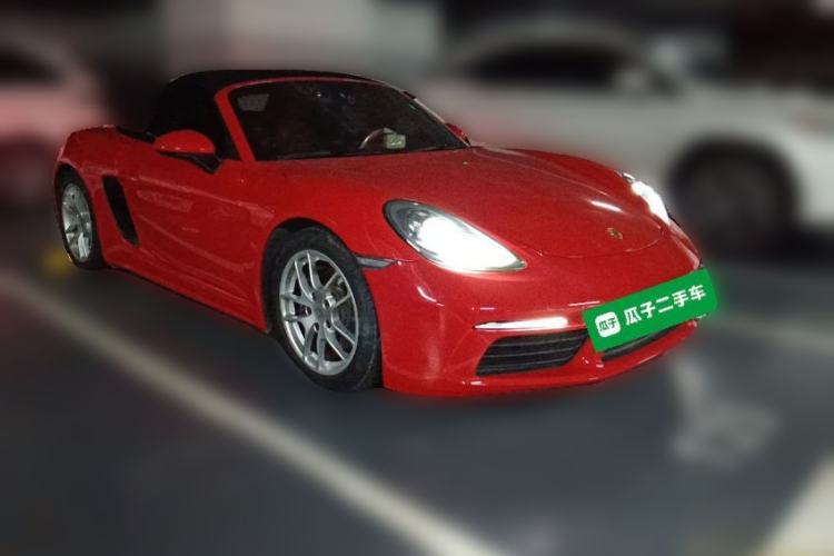 Used Porsche 718 2016 Boxster 2.0T Front Right 45 Deg