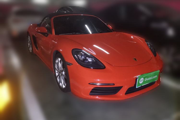 Used Porsche 718 2016 Boxster 2.0T Front Right 45 Deg