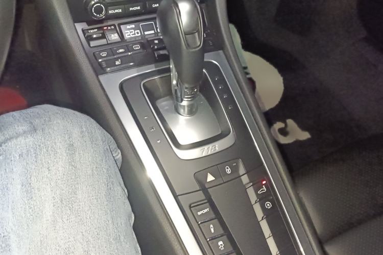 Used Porsche 718 2016 Cayman 2.0T Gear Lever