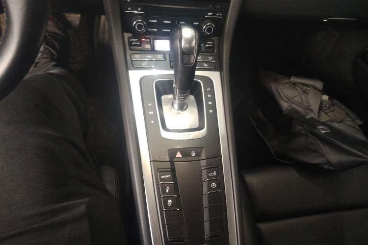 Used Porsche 718 2016 Cayman 2.0T Gear Lever