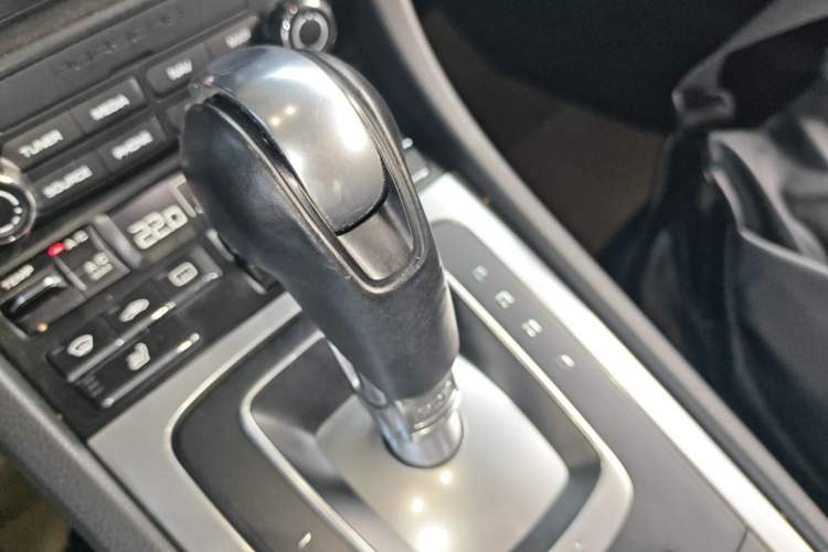 Used Porsche 718 2016 Cayman 2.0T Gear Lever