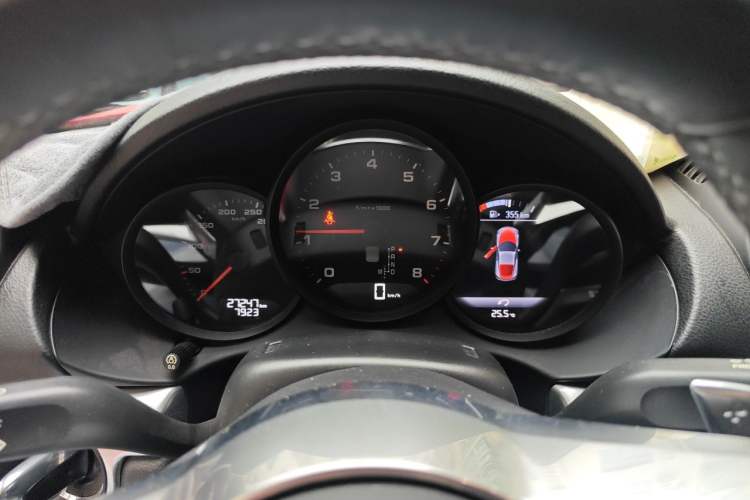 Used Porsche 718 2016 Cayman 2.0T Instrument Cluster