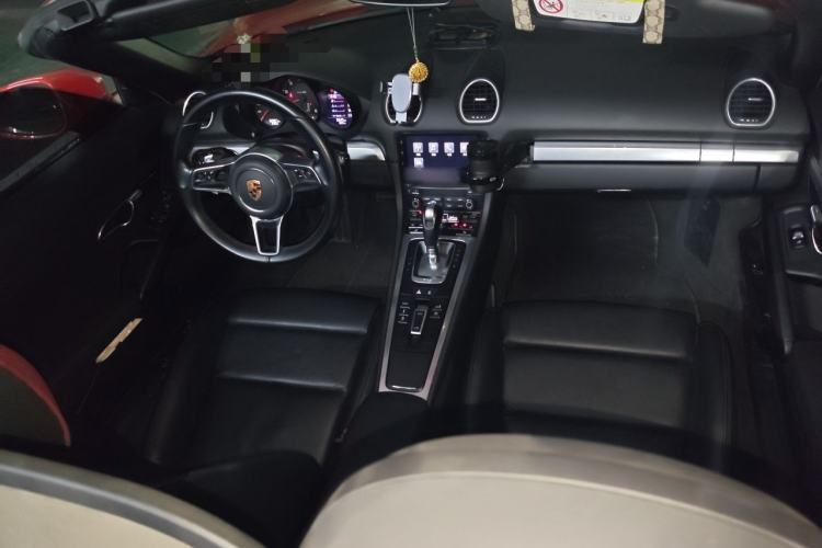 Used Porsche 718 2016 Boxster 2.0T Interior 2
