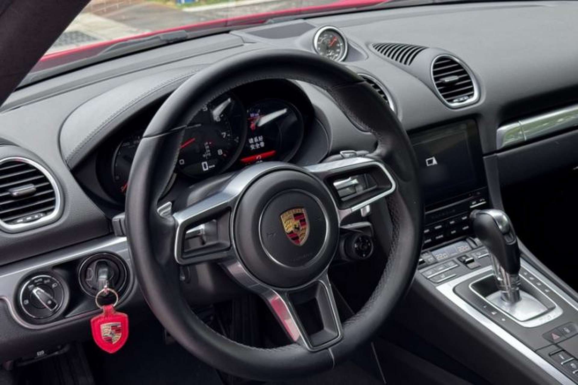 Used Porsche 718 2016 Cayman 2.0T Interior 3
