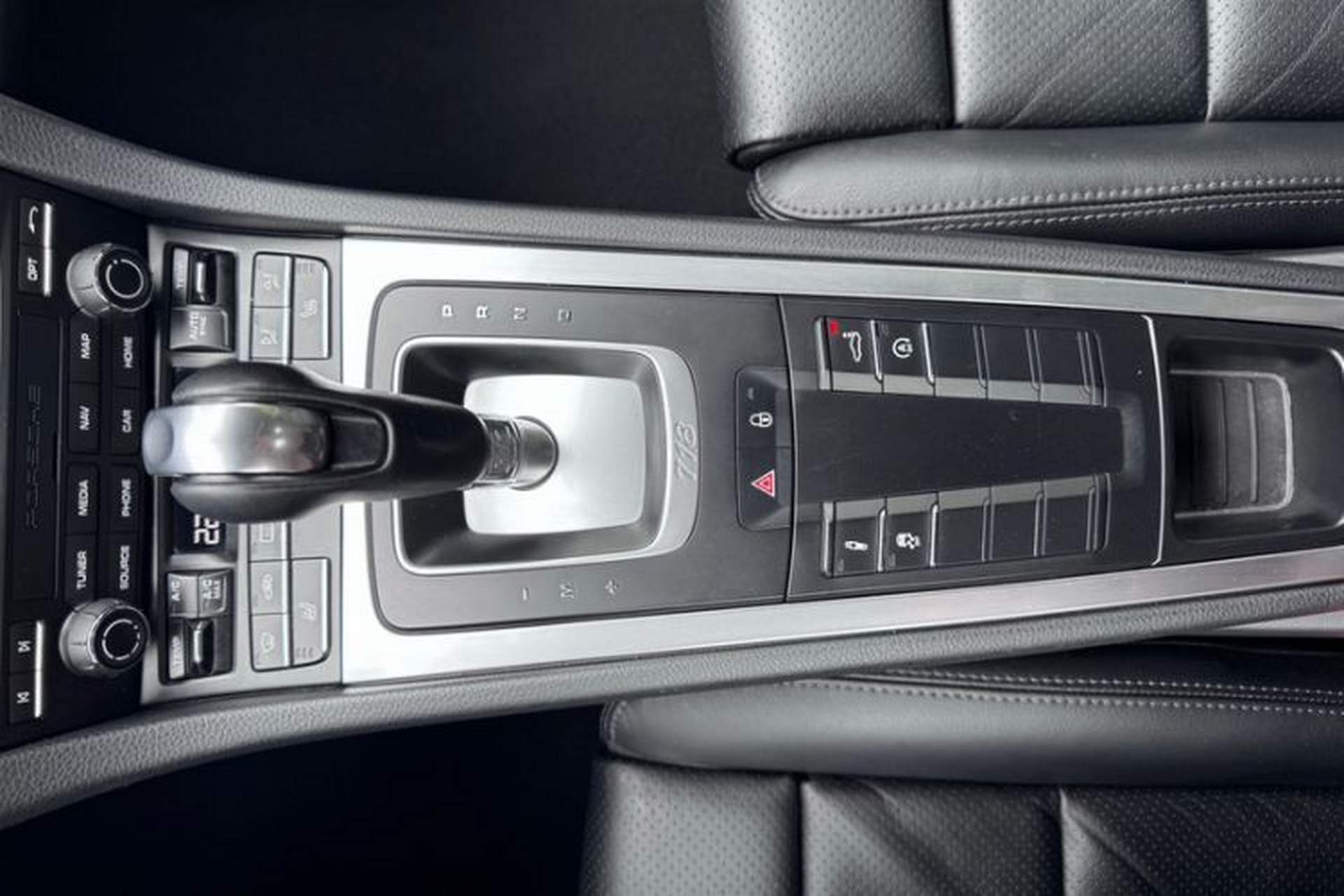 Used Porsche 718 2016 Cayman 2.0T Interior 6