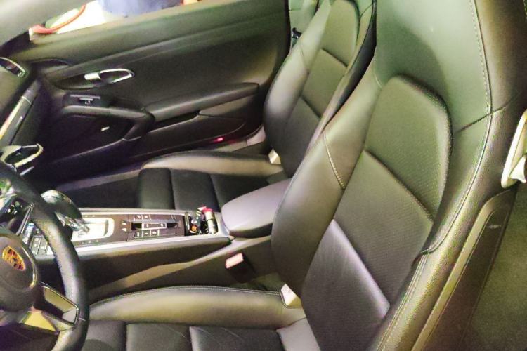 Used Porsche 718 2016 Boxster 2.0T Left Front Seat