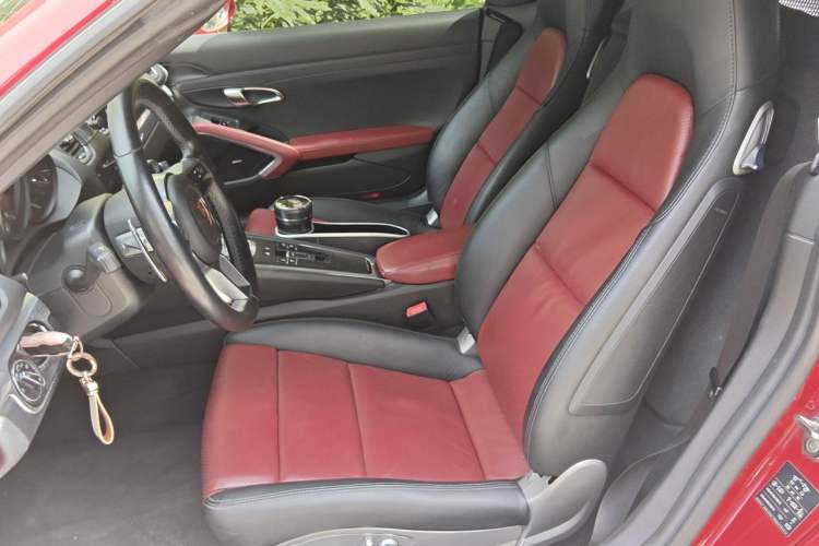 Used Porsche 718  Left Front Seat