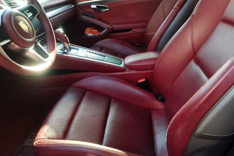 Used Porsche 718 2016 Cayman 2.0T Left Rear Seat