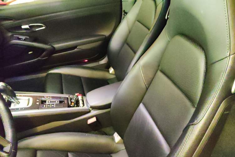 Used Porsche 718 2016 Boxster 2.0T Left Rear Seat