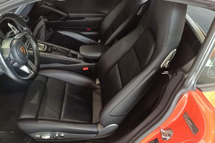 Used Porsche 718 2016 Cayman 2.0T Left Rear Seat