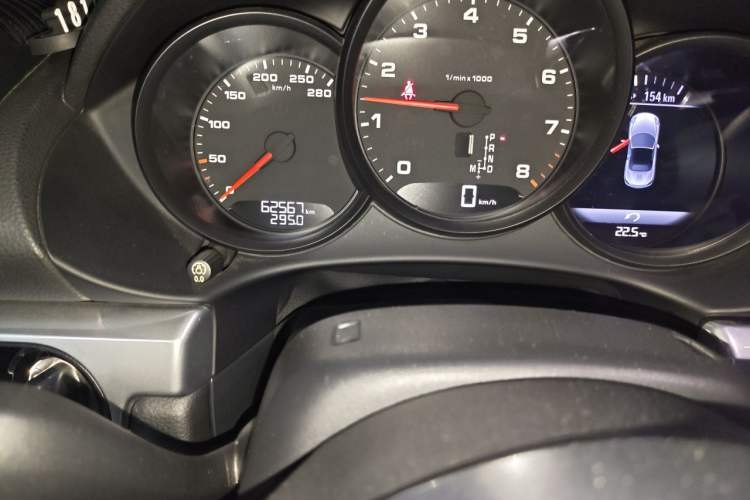 Used Porsche 718 2016 Boxster 2.0T Odometer Close Up