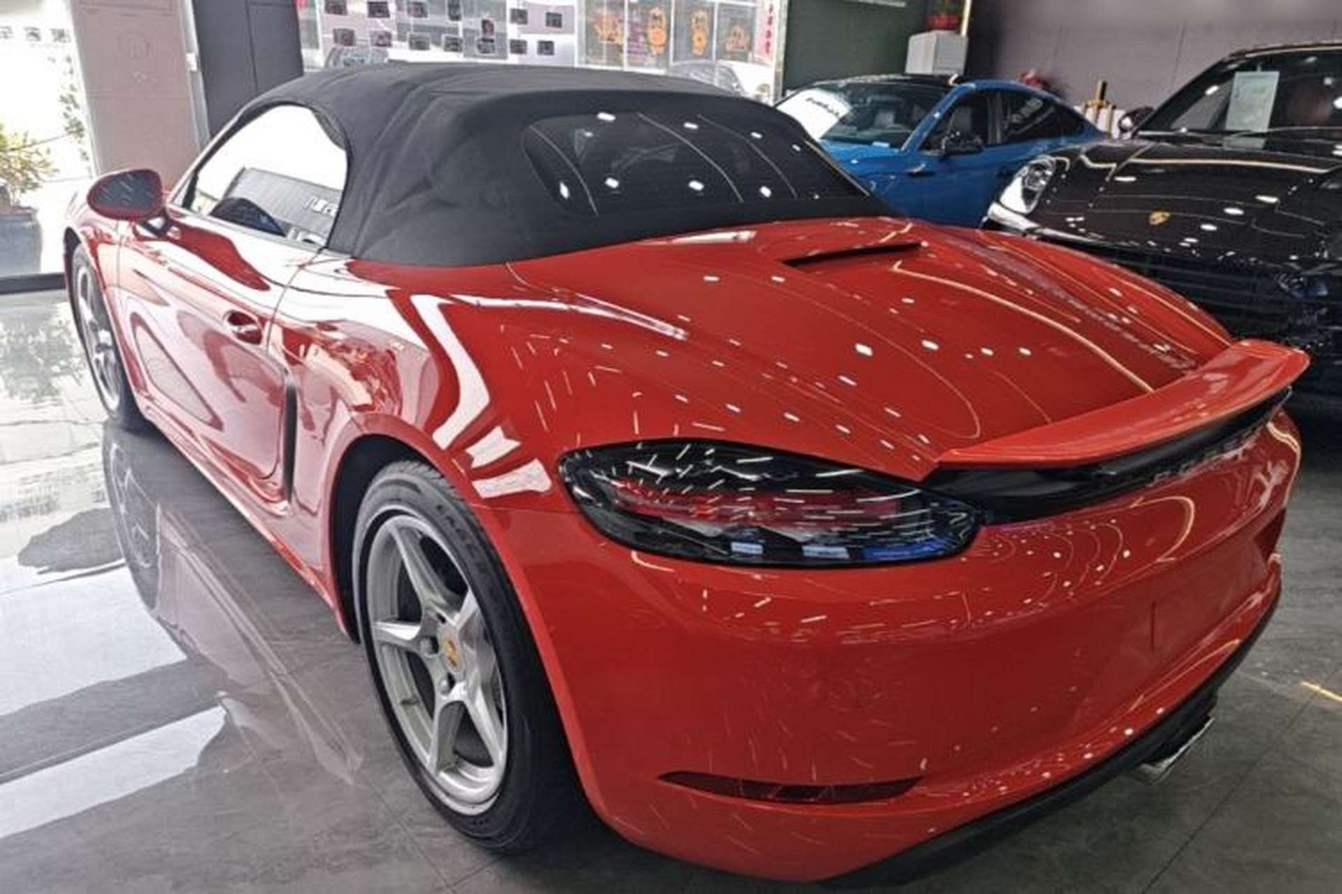 Used Porsche 718 2016 Boxster 2.0T Rear Left 45 Deg