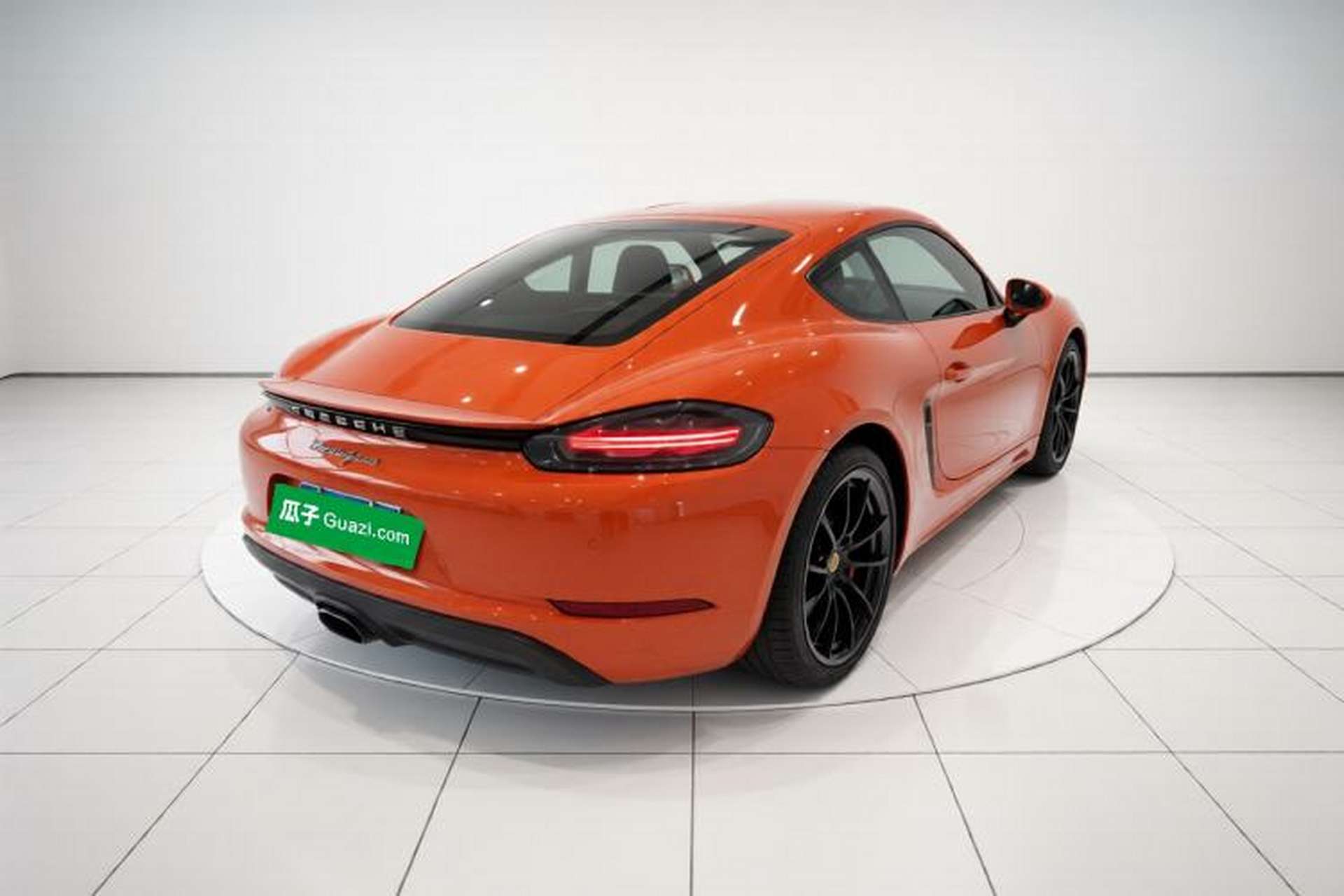 Used Porsche 718 2016 Cayman 2.0T Rear Right 45 Deg