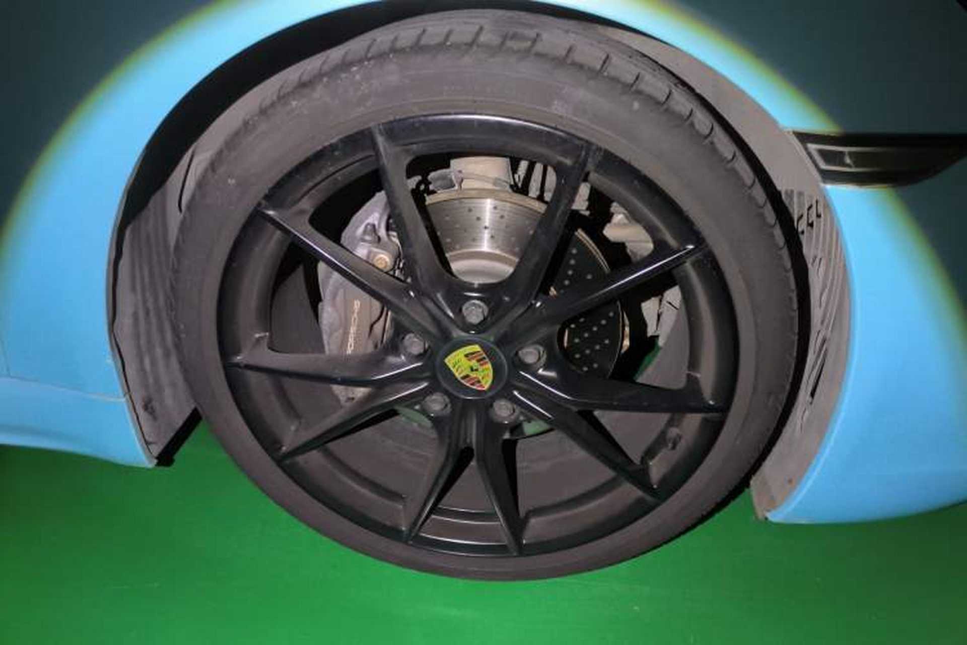 Used Porsche 718 2016 Boxster 2.0T Right Front Wheel Hub