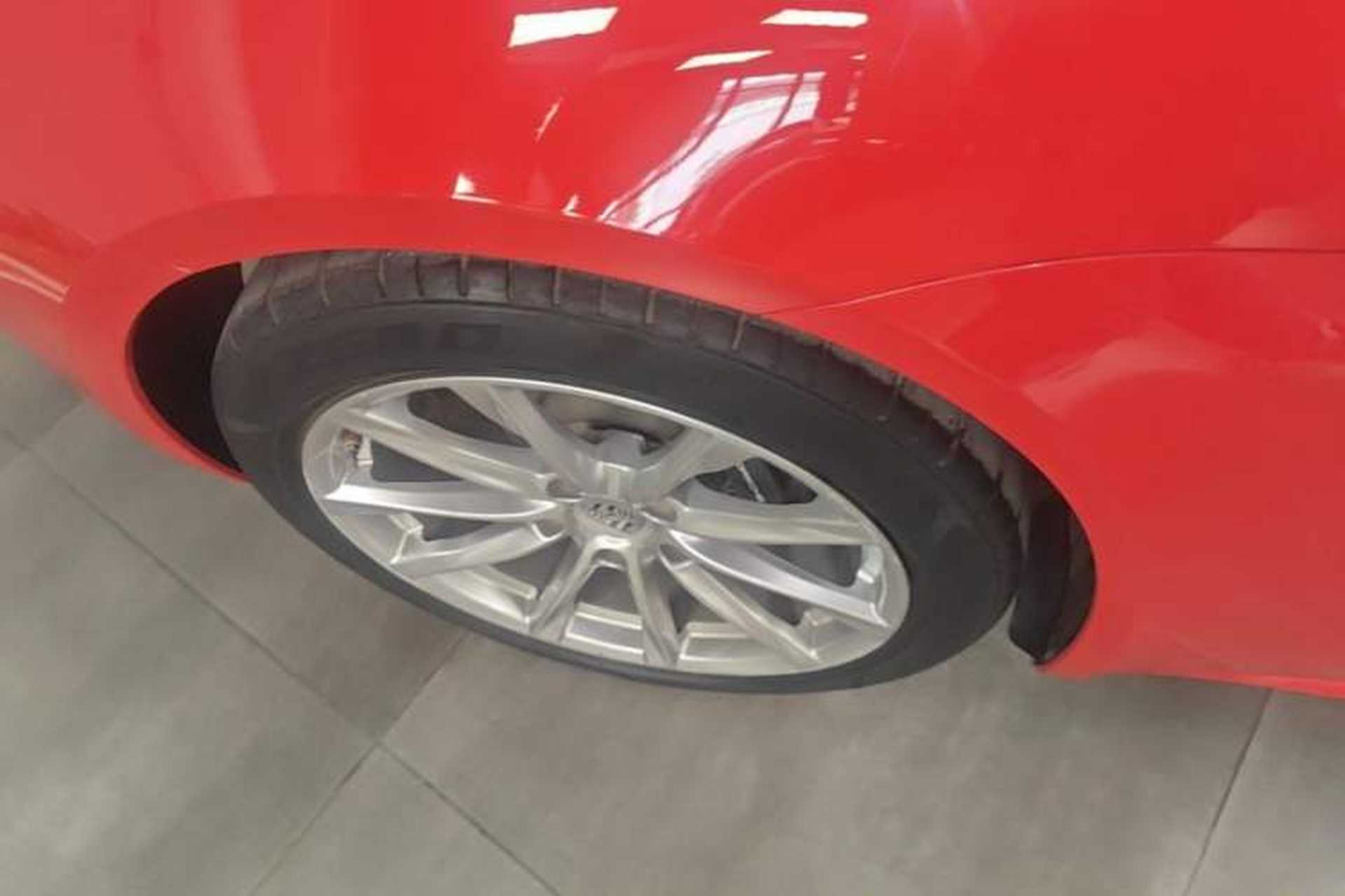 Used Porsche 718 2016 Cayman 2.0T Right Rear Wheel Hub