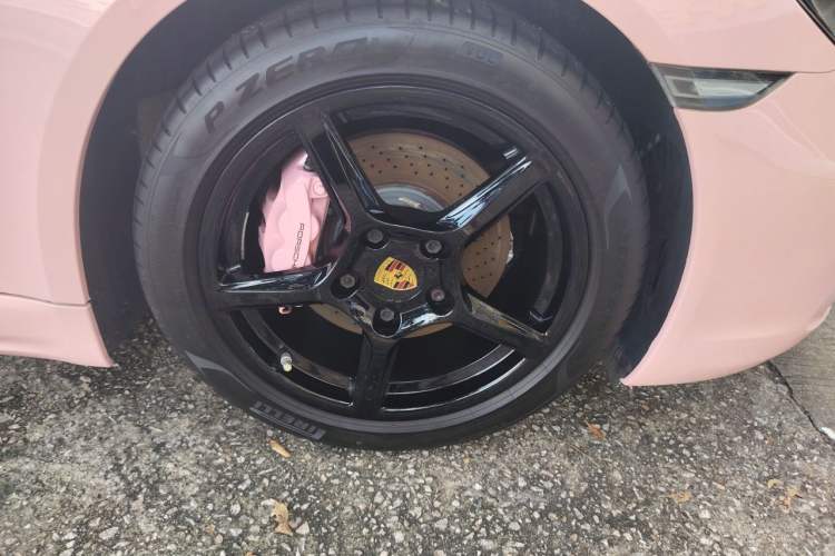 Used Porsche 718 2016 Boxster 2.0T Right Front Wheel Hub