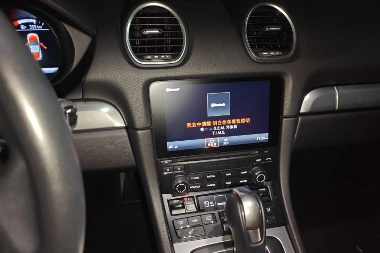 Used Porsche 718 2016 Cayman 2.0T Audio And AC Panel