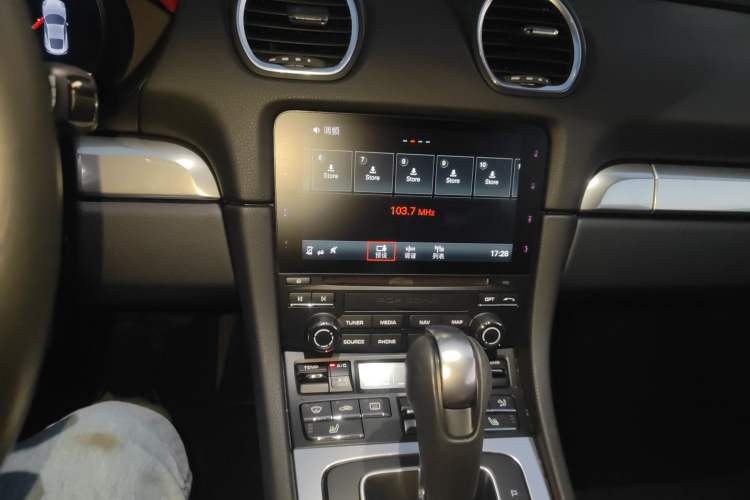 Used Porsche 718 2016 Cayman 2.0T Audio And AC Panel