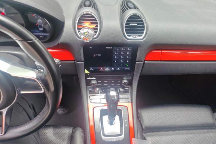 Used Porsche 718 2016 Boxster 2.0T Audio And AC Panel