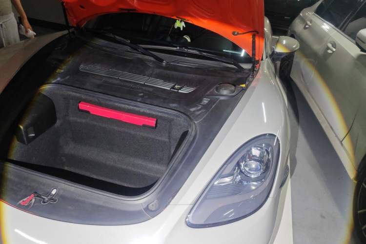Used Porsche 718 2016 Cayman 2.0T Engine Bay Left
