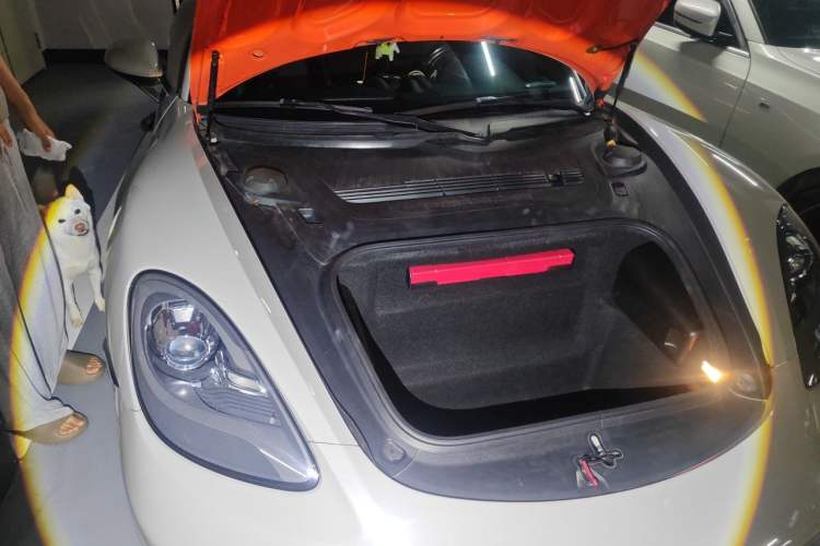 Used Porsche 718 2016 Cayman 2.0T Engine Bay Right