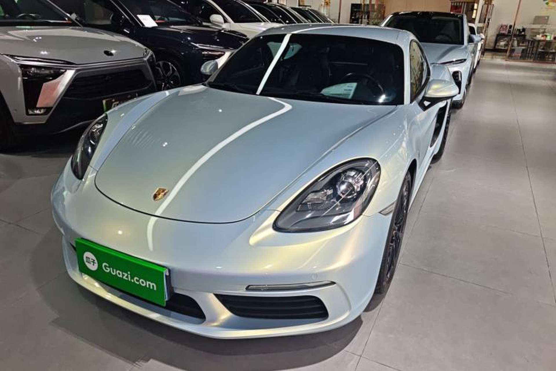 Used Porsche 718 2016 Cayman 2.0T Front Left 45 Deg