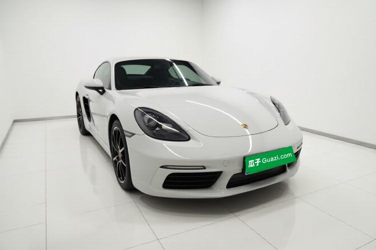 Used Porsche 718 2016 Cayman 2.0T Front Right 45 Deg