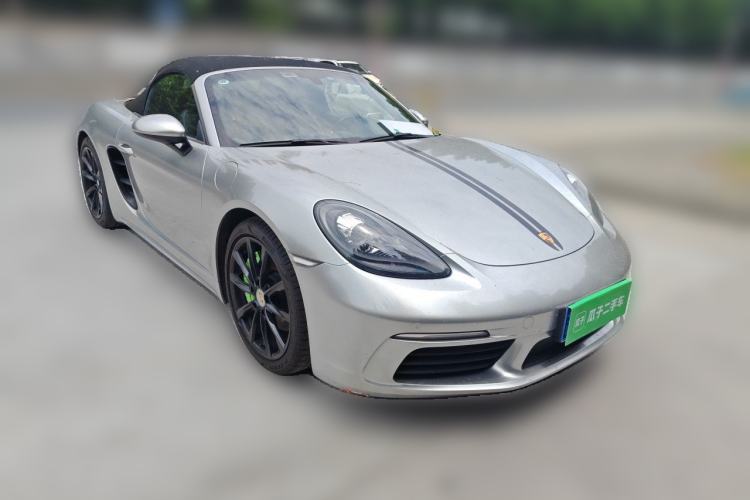 Used Porsche 718 2016 Boxster 2.0T Front Right 45 Deg