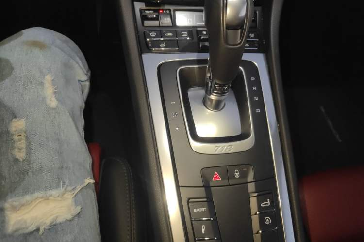 Used Porsche 718 2016 Cayman 2.0T Gear Lever