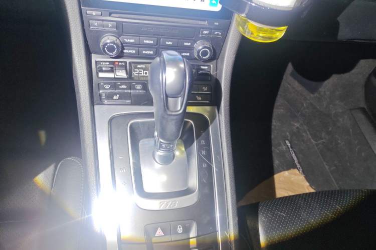 Used Porsche 718 2016 Cayman 2.0T Gear Lever