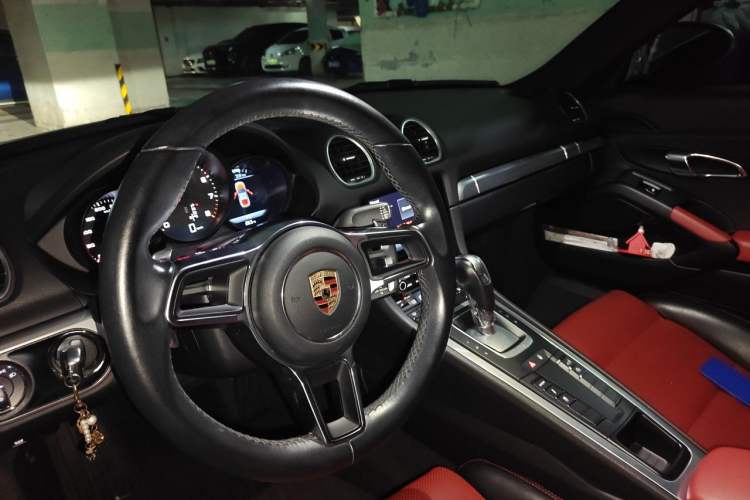 Used Porsche 718 2016 Cayman 2.0T Headliner