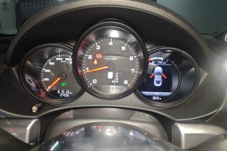 Used Porsche 718 2016 Cayman 2.0T Instrument Cluster
