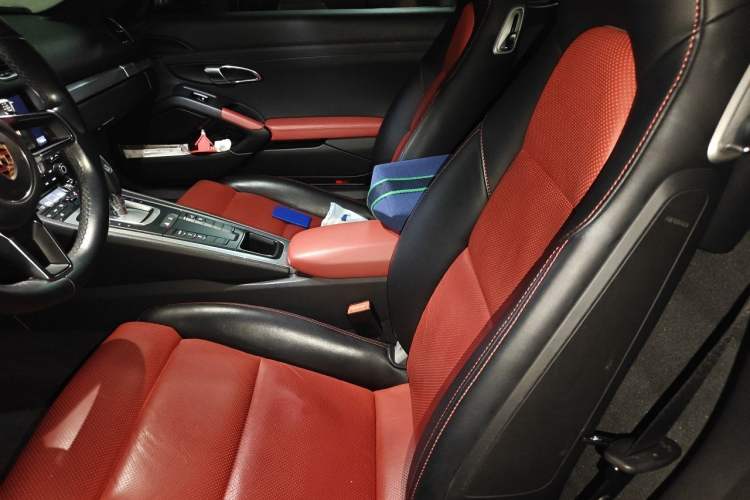 Used Porsche 718 2016 Cayman 2.0T Left Rear Seat