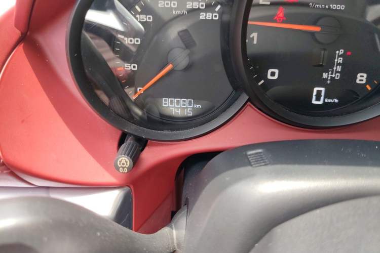 Used Porsche 718 2016 Cayman 2.0T Odometer Close Up