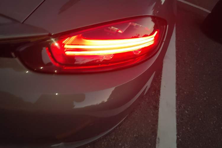 Used Porsche 718 2016 Cayman 2.0T Right Rear Taillight